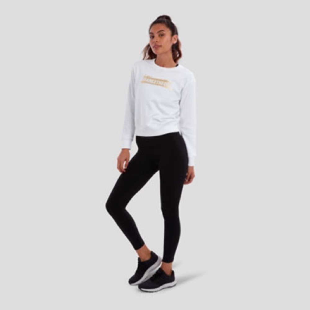 cozy fleece sweatshirt featuring a cropped, modern fit and signature graphic.